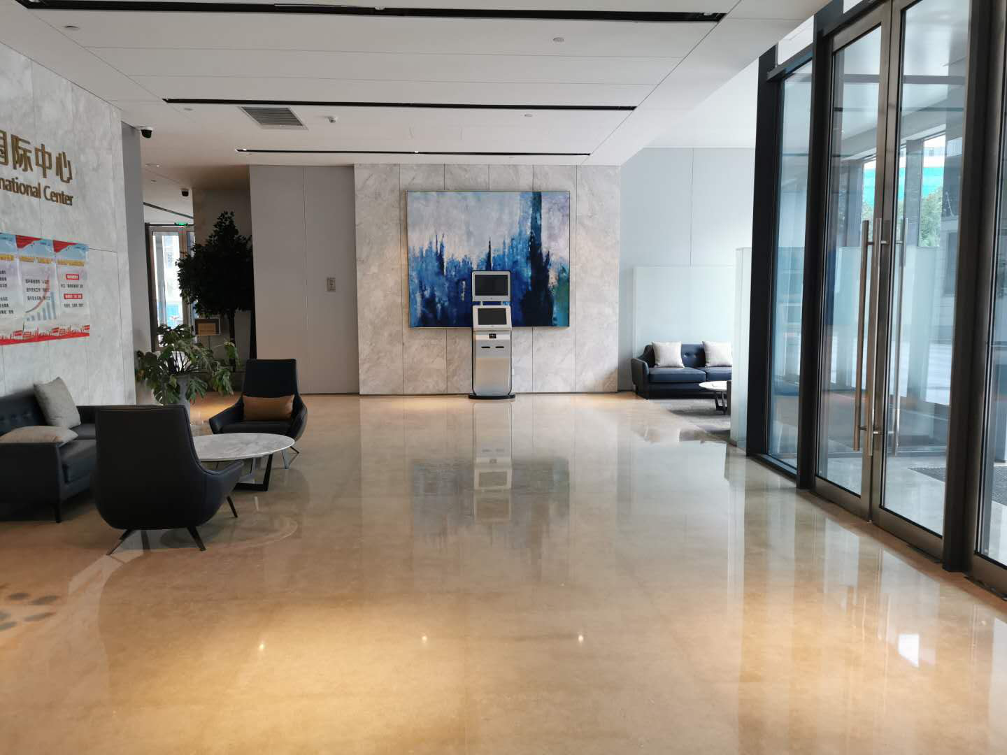 新時代國際中心15層辦公區(qū)裝修工程_