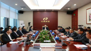 集團(tuán)組織舉辦中景裝飾公司經(jīng)營目標(biāo)簽約儀式