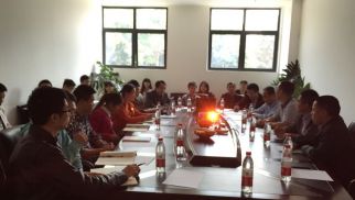 集團(tuán)董事長(zhǎng)肖厚忠一行考察成都銘貴云端物聯(lián)網(wǎng)技術(shù)有限公司