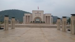 肖厚忠董事長赴西安、銀川、烏海等地考察項目 并聽取分支機構的工作匯報